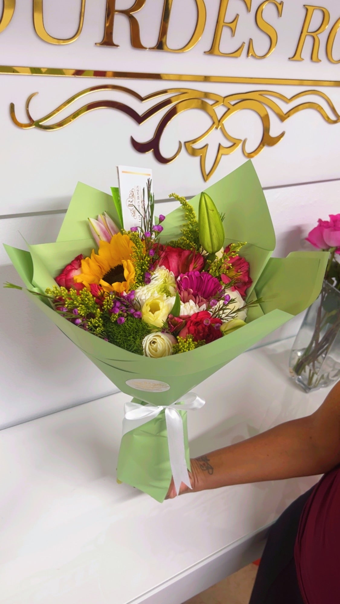 Aura Bouquet